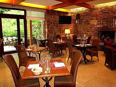 Logis - Hotel Restaurant Du Parc Cransac 3*,
